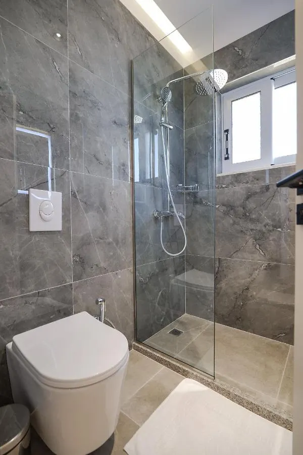 La Maison Boutique Hotel Εξαμίλιο 4*,  Αλβανία