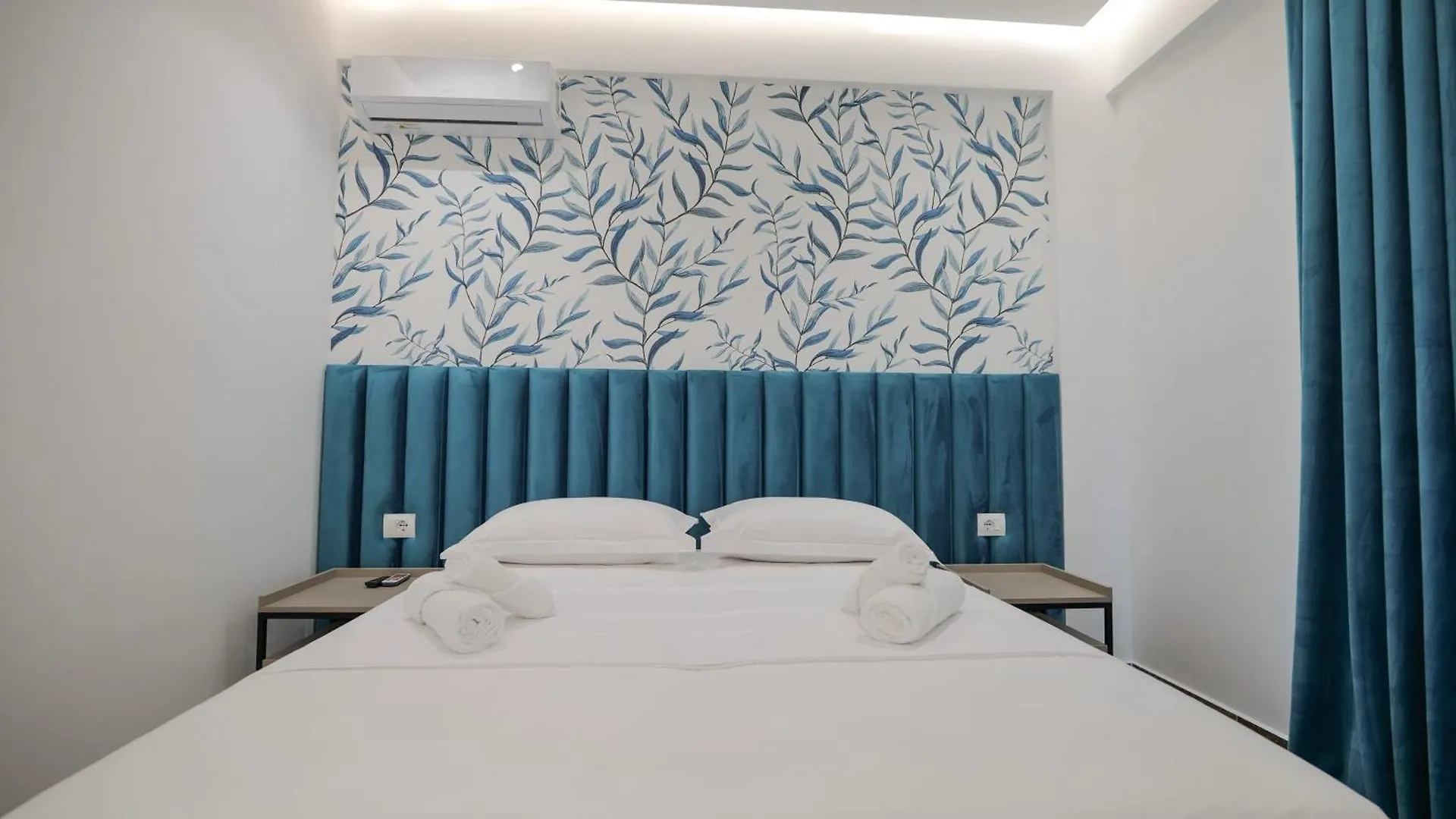 La Maison Boutique Hotel Εξαμίλιο 4*,
