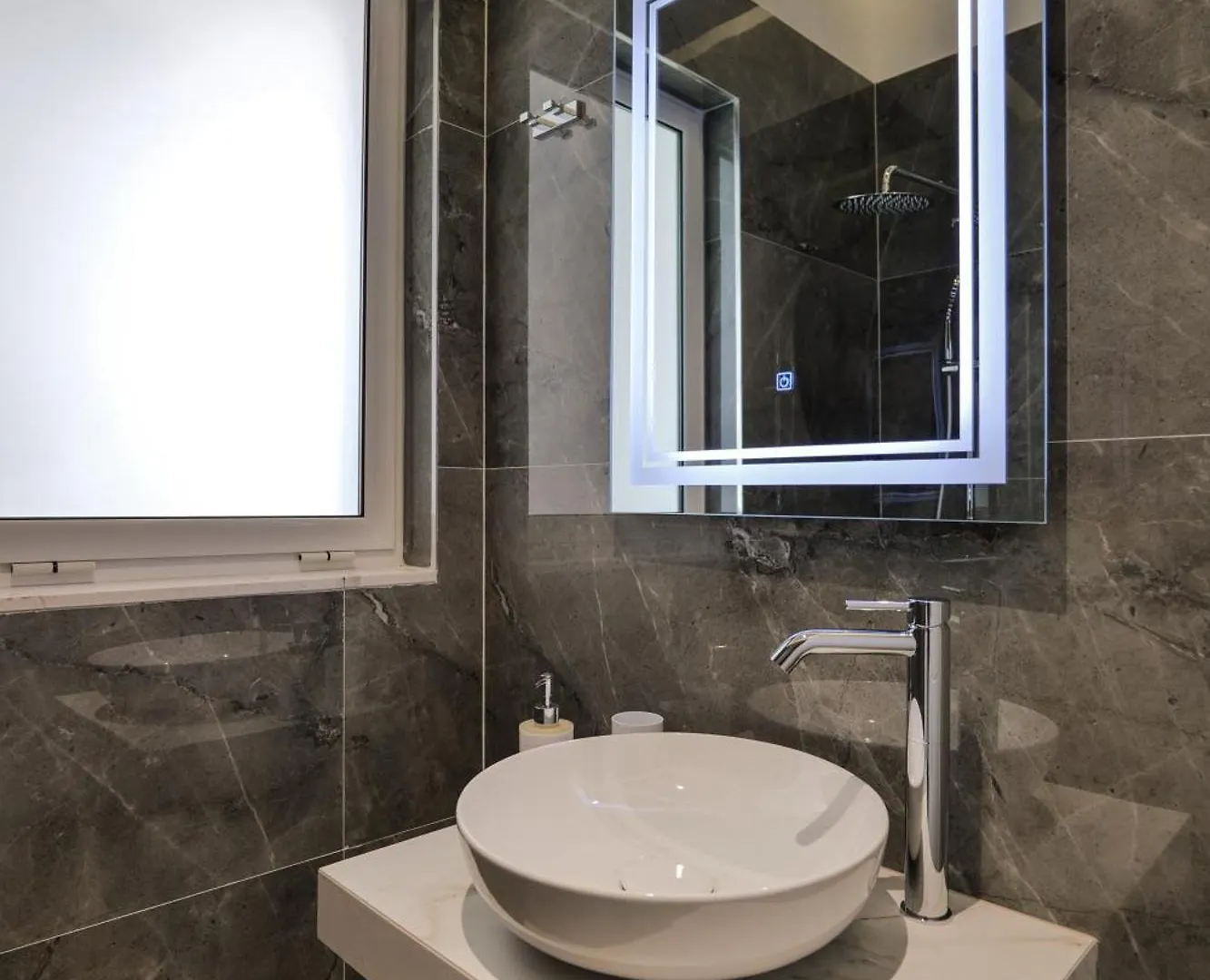 La Maison Boutique Hotel Εξαμίλιο
