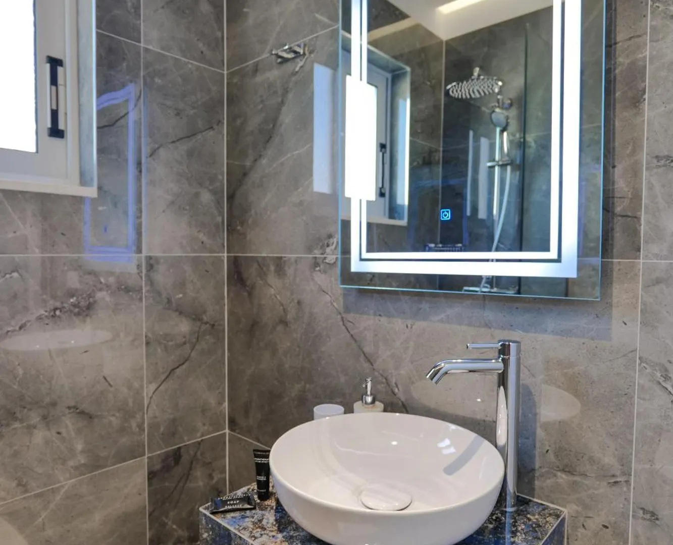 La Maison Boutique Hotel Εξαμίλιο Αλβανία